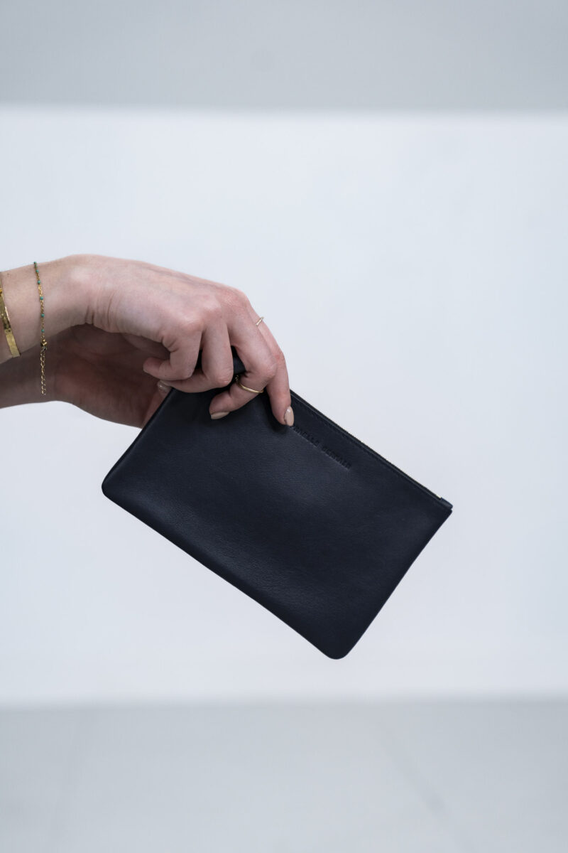 LA POCHETTE MEDIUM EN CUIR – Image 5